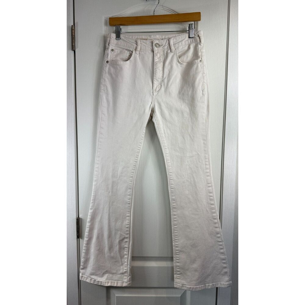 Pilcro Women's The Icon Cream Denim Flare Leg Jeans Size 28 / 6